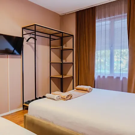 Bejartapartment2 公寓 *